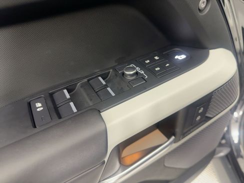 Used 2022 Land Rover Defender 110 XS Edition image 14