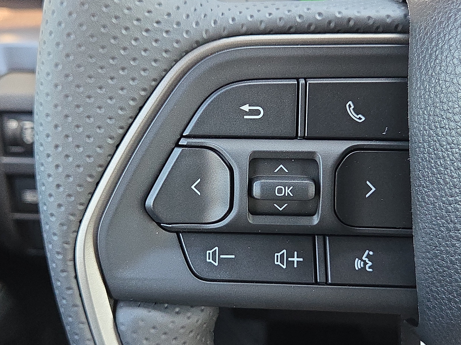 New 2026 Toyota 4Runner TRD Off-Road Premium AWD/4WD image 12