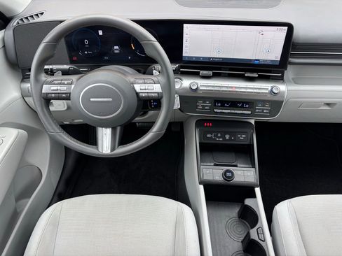 Certified 2024 Hyundai Kona SEL w/ Convenience Package FWD image 18