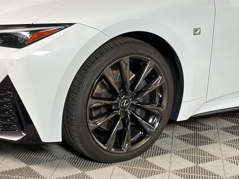 Certified 2022 Lexus IS 350 F Sport image 4