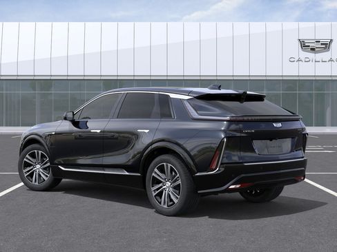 New 2026 Cadillac Lyriq Luxury RWD image 3