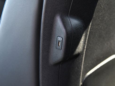 Used 2024 Kia EV6 Light image 42