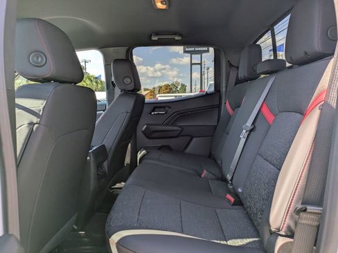 New 2025 Chevrolet Colorado Z71 image 28