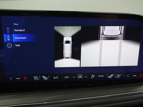 New 2026 Chevrolet Suburban Premier image 31