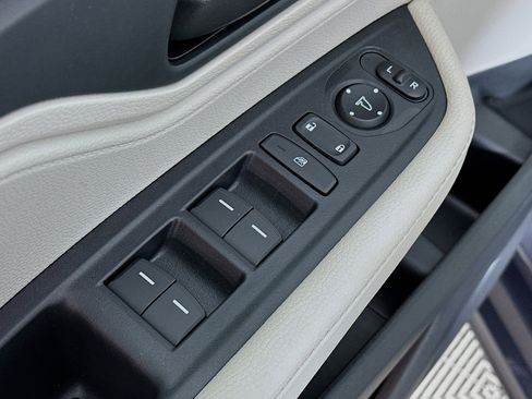 New 2026 Honda Odyssey EX-L image 17