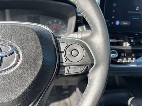 Used 2025 Toyota Corolla SE image 19