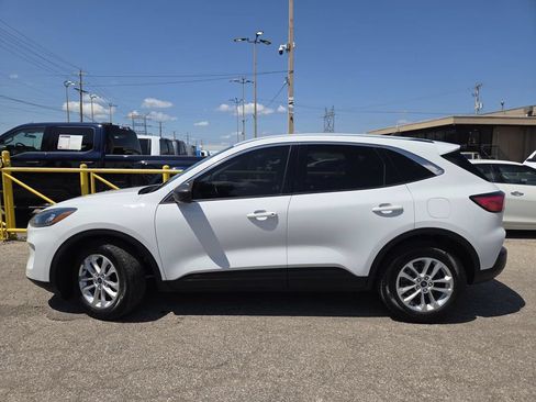 Used 2022 Ford Escape SE w/ Convenience Package FWD image 12