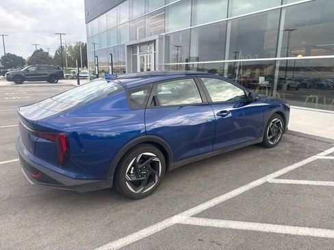 Certified 2025 Kia K4 EX FWD image 3
