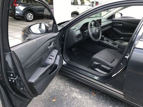 Certified 2025 Honda Accord LX image 12