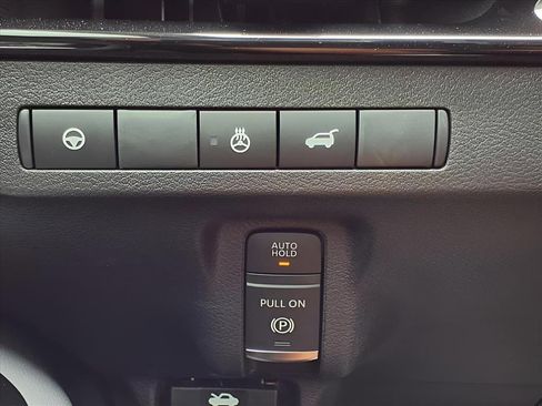 New 2025 Nissan Murano SL image 17