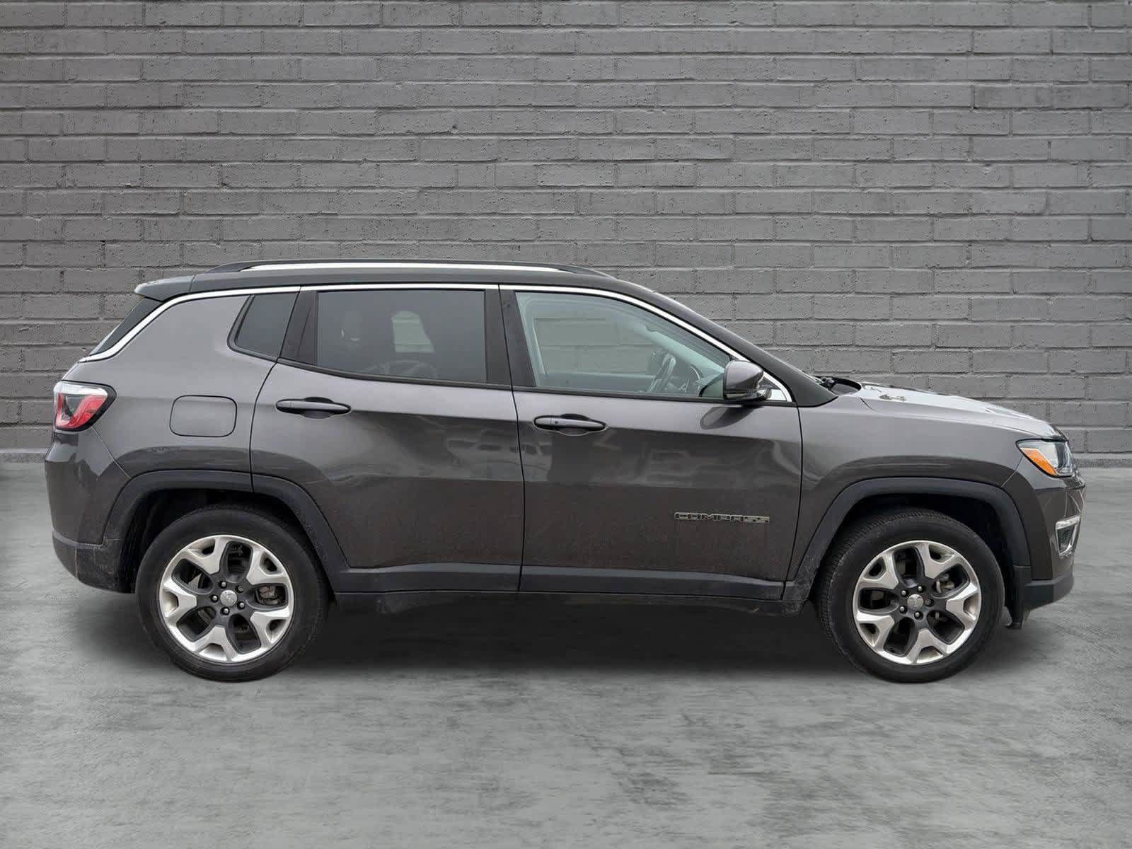 Used 2020 Jeep Compass Limited w/ Luxury Seat Group AWD/4WD image 14