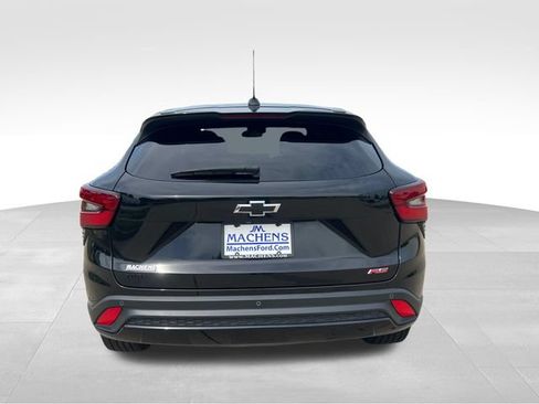 Used 2025 Chevrolet Trax RS w/ Driver Confidence Package FWD image 6