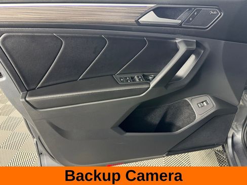 Used 2022 Volkswagen Tiguan SEL R-Line image 10