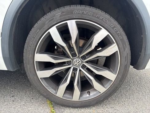 Used 2021 Volkswagen Tiguan SEL Premium R-Line AWD/4WD image 17