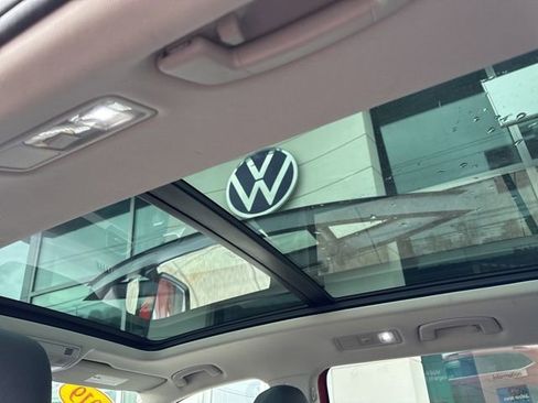 Used 2019 Volkswagen Tiguan SE w/ Panoramic Sunroof Package AWD/4WD image 20