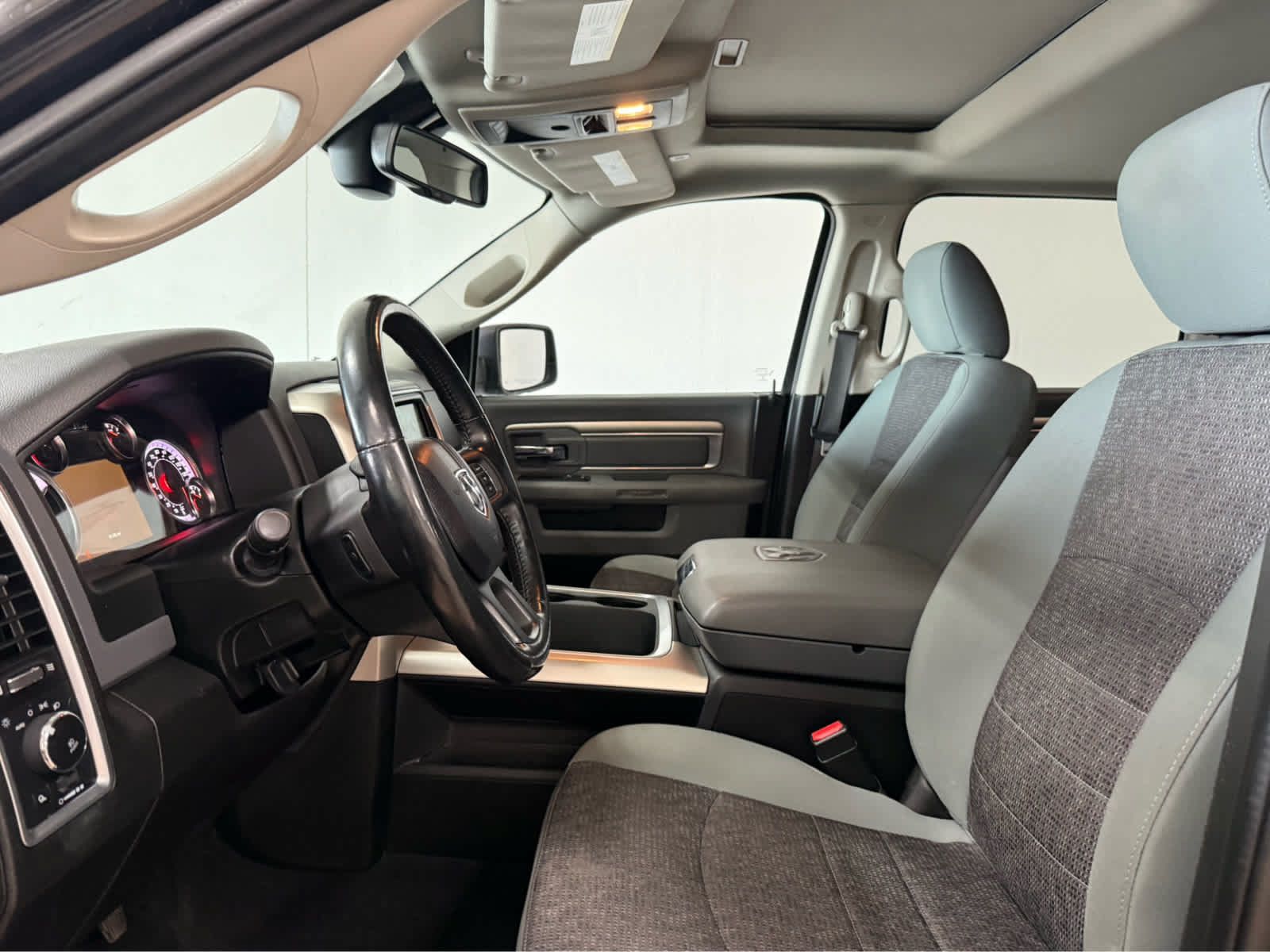 Used 2019 RAM 1500 Warlock AWD/4WD image 13