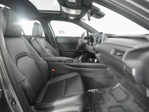Certified 2026 Lexus UX 300h FWD w/ Accessory Package (Z1) image 19