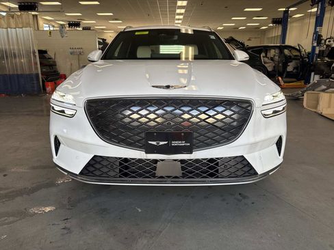New 2024 Genesis Electrified GV70 Advanced image 22