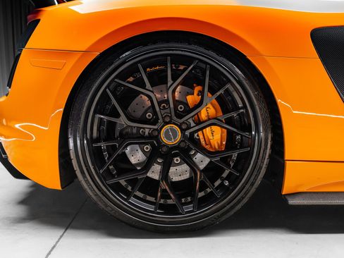 Used 2017 Audi R8 V10 plus AWD/4WD image 5