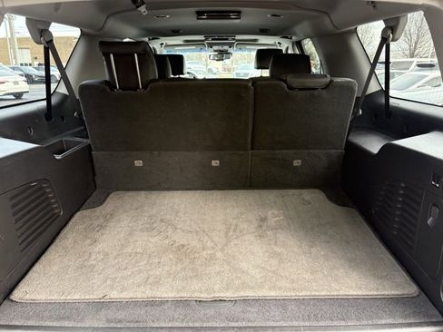 Used 2019 GMC Yukon XL Denali w/ Denali Ultimate Package image 7