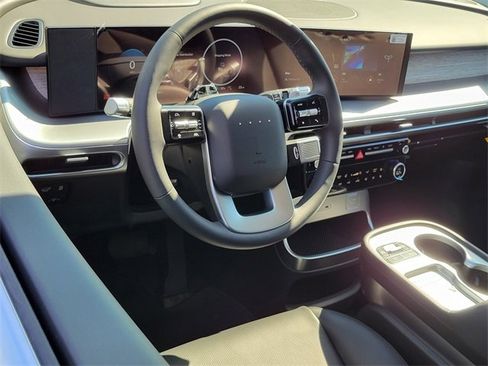 New 2026 Hyundai Ioniq 9 SEL image 3