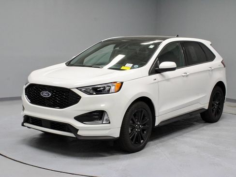 Certified 2024 Ford Edge ST-Line AWD/4WD image 8
