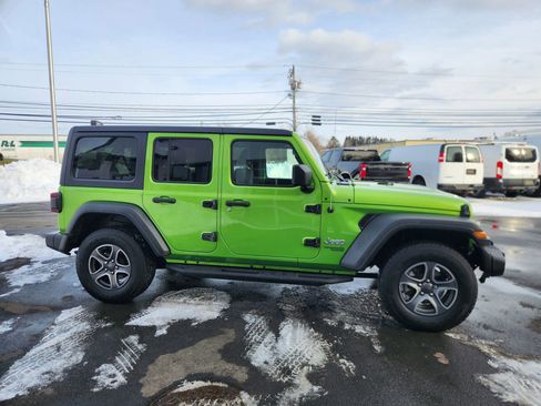 Used 2018 Jeep Wrangler Unlimited Sport S image 16