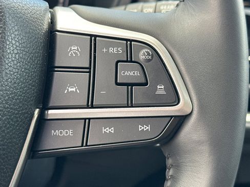 Used 2026 Toyota Grand Highlander XLE image 39