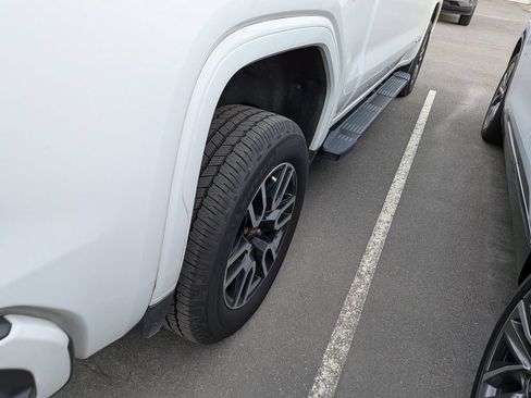 Used 2020 GMC Sierra 1500 AT4 w/ AT4 Premium Package AWD/4WD image 10