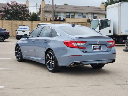 Used 2022 Honda Accord Sport image 3