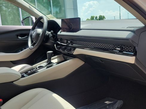New 2025 Honda Accord EX-L image 11