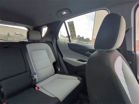 Used 2020 Chevrolet Equinox LS image 15