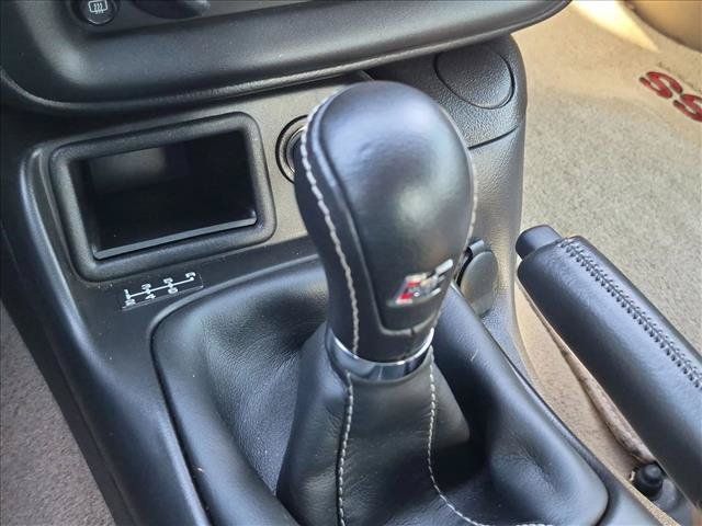 Used 2002 Chevrolet Camaro Z28 w/ SS Performance/Appearance Pkg RWD image 12