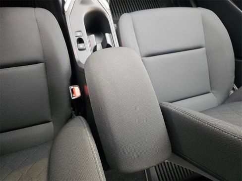 Used 2025 Toyota Corolla LE image 28