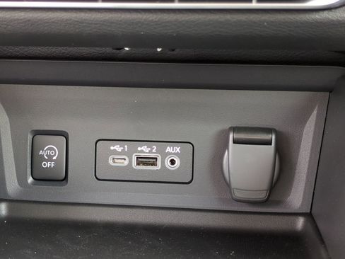 New 2025 Nissan Sentra SV image 20