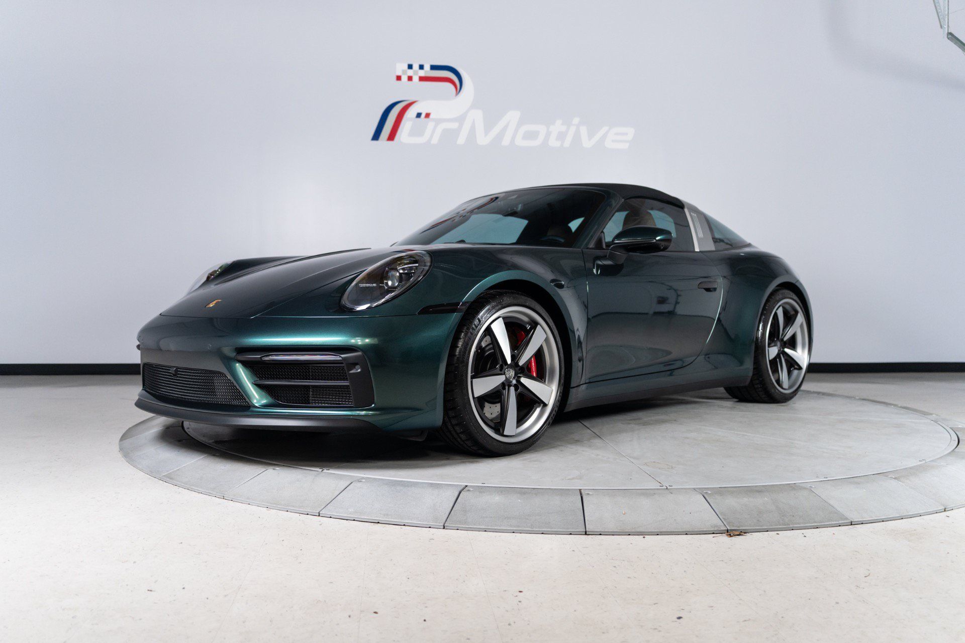 Used 2024 Porsche 911 Targa 4 GTS AWD/4WD image 1