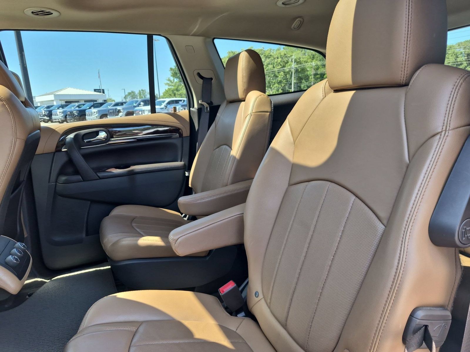 Used 2016 Buick Enclave Leather FWD image 23