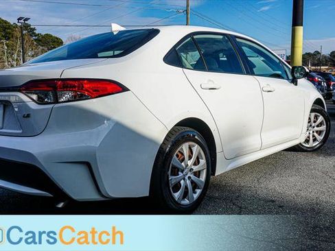 Used 2020 Toyota Corolla LE image 6