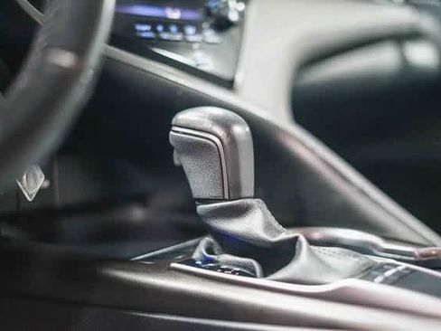 Certified 2023 Toyota Camry SE image 21