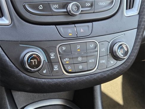Used 2025 Chevrolet Malibu LT image 33