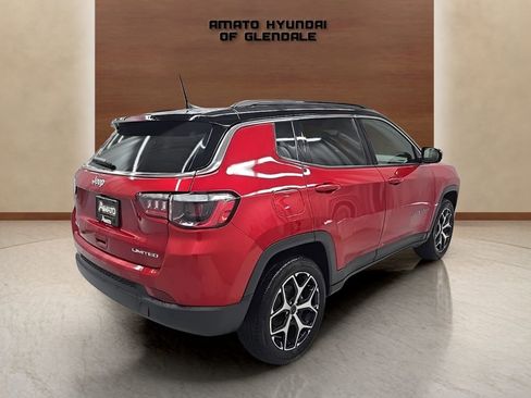 Used 2025 Jeep Compass Limited AWD/4WD image 6