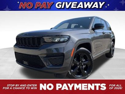 Used 2024 Jeep Grand Cherokee Altitude