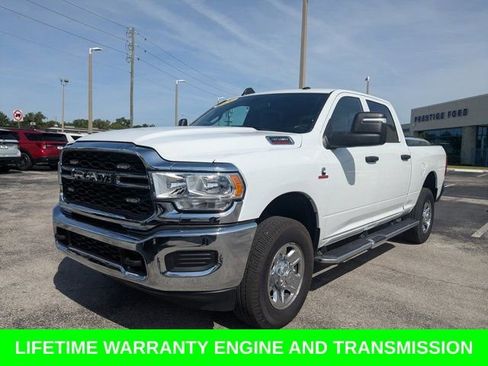 Used 2024 RAM 3500 Tradesman w/ Chrome Appearance Group AWD/4WD image 9