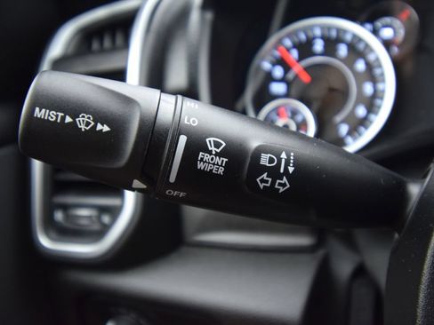 Used 2023 RAM 1500 Big Horn AWD/4WD image 36