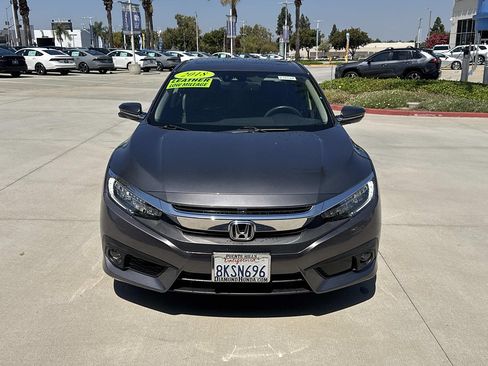 Used 2018 Honda Civic Touring image 26