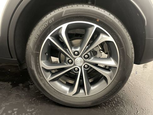 Used 2021 Buick Encore GX Select FWD image 24