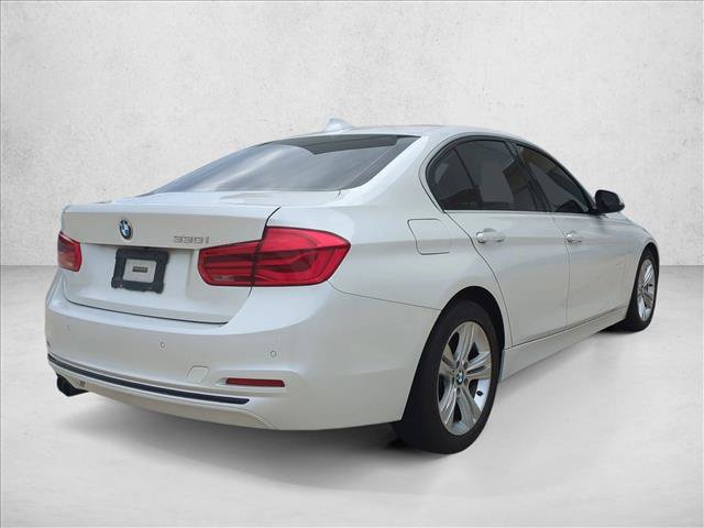 Used 2017 BMW 330i Sedan RWD image 5