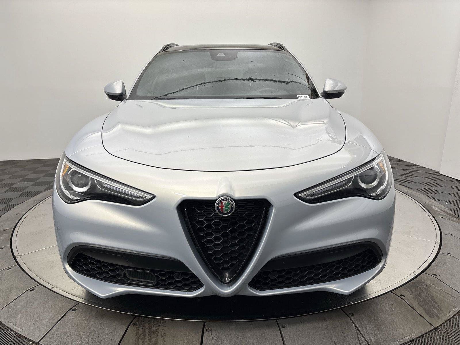 Used 2023 Alfa Romeo Stelvio Sprint AWD/4WD image 14