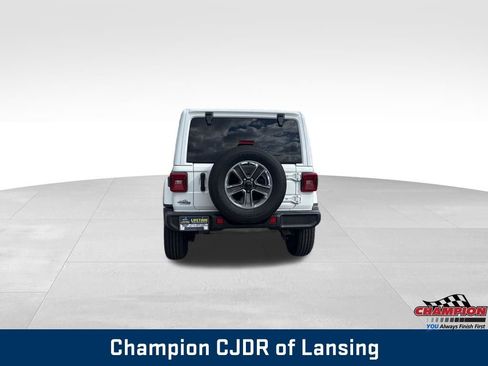 Used 2023 Jeep Wrangler Unlimited Sahara w/ Safety Group AWD/4WD image 4