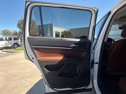 Used 2022 Volkswagen Atlas SE AWD/4WD image 23